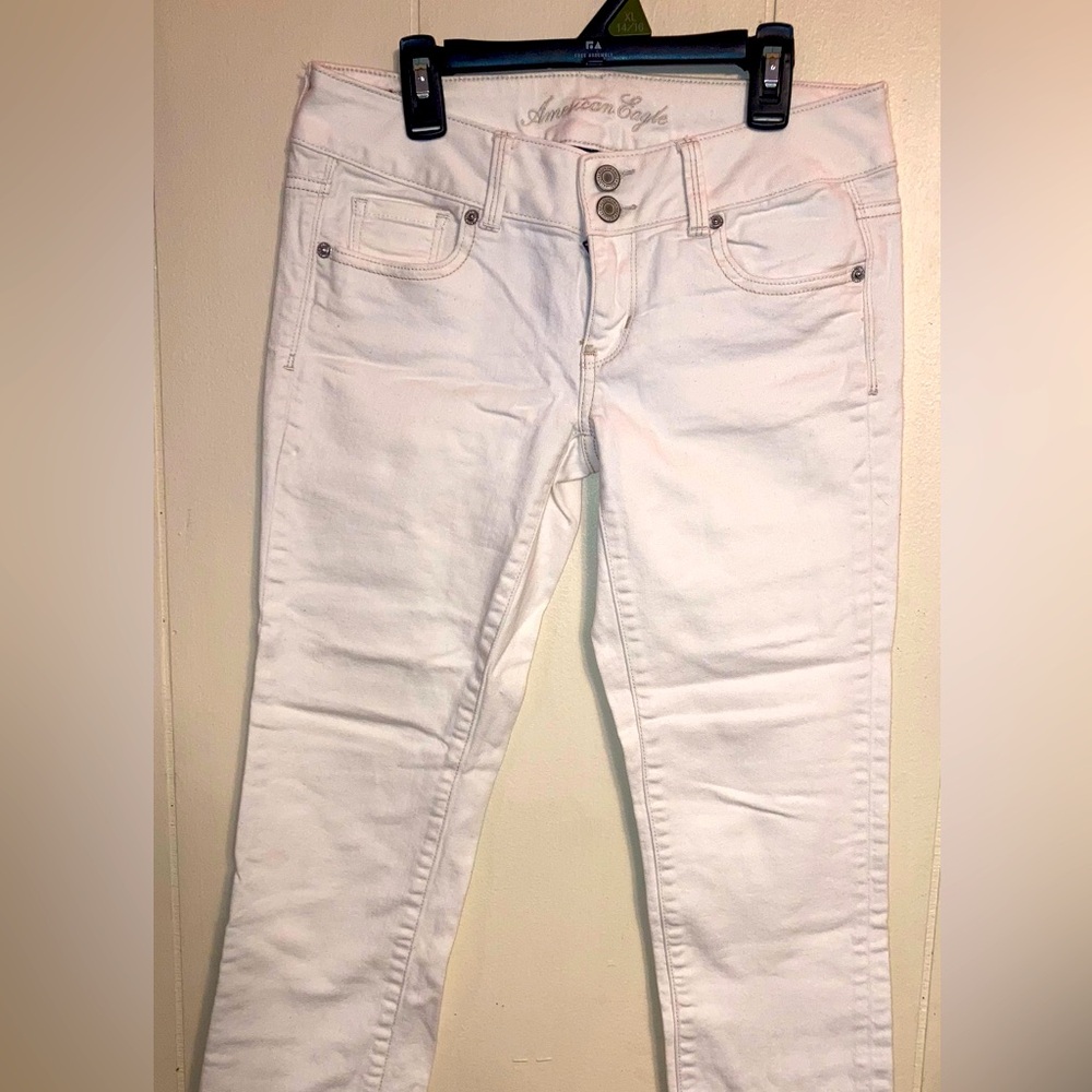 American Eagle “Artist” Size 2 Regular Stretch Style White Jeans